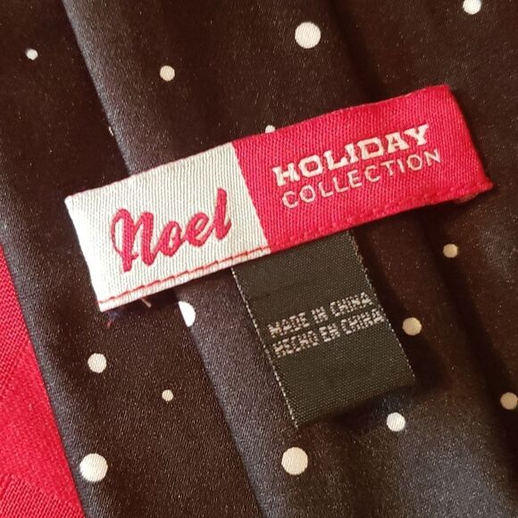 Noel Holiday Collection Ho! Ho! Ho! SANTA Festive Neck Tie - Picture 5 of 6